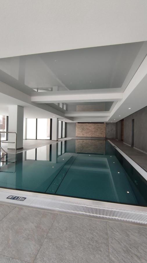 Studio 20Qm Mit Balkon Und Innenpool - 22010 施卢赫湖 外观 照片